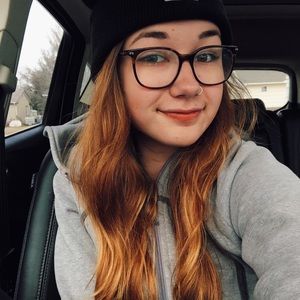 Meet your Posher, Court